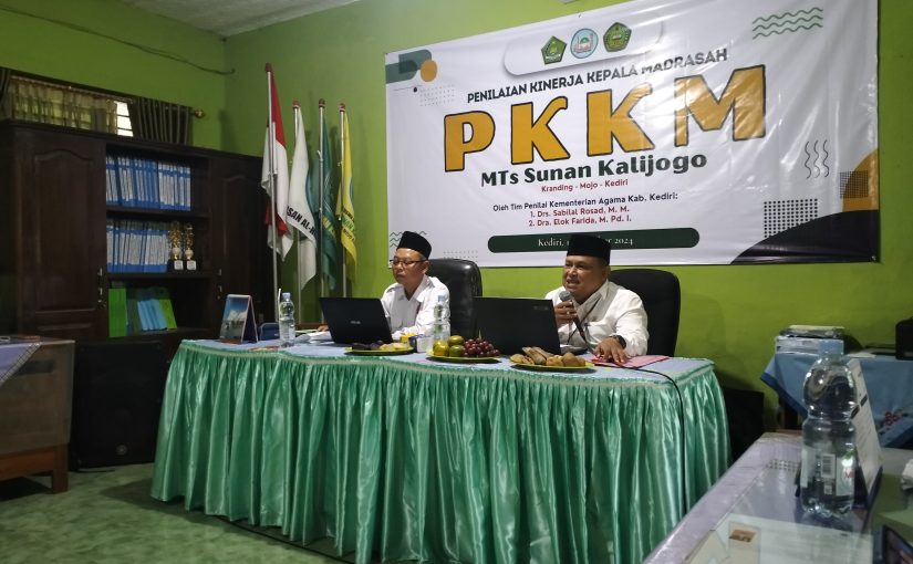 Asesor Kemenag Kediri Nilai Kinerja Kepala MTs Sunan Kalijogo