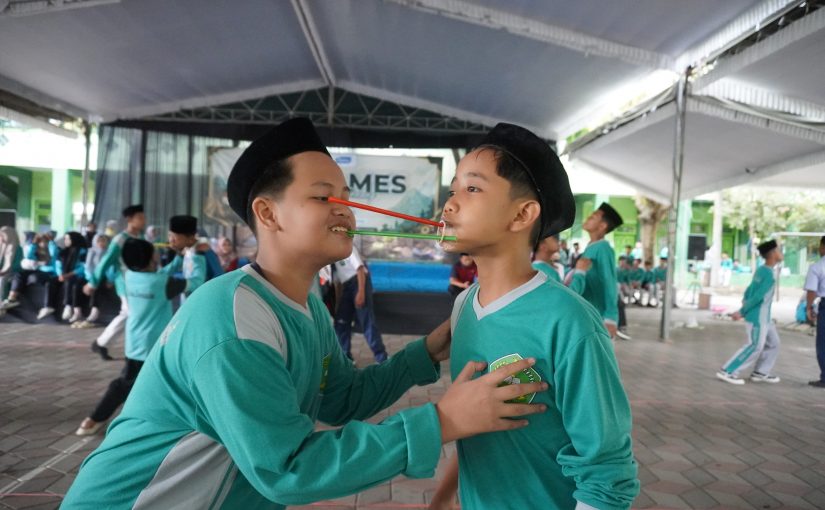 Keseruan Lomba Tradisional Antarkelas Milad ke-58 MTs Sunan Kalijogo